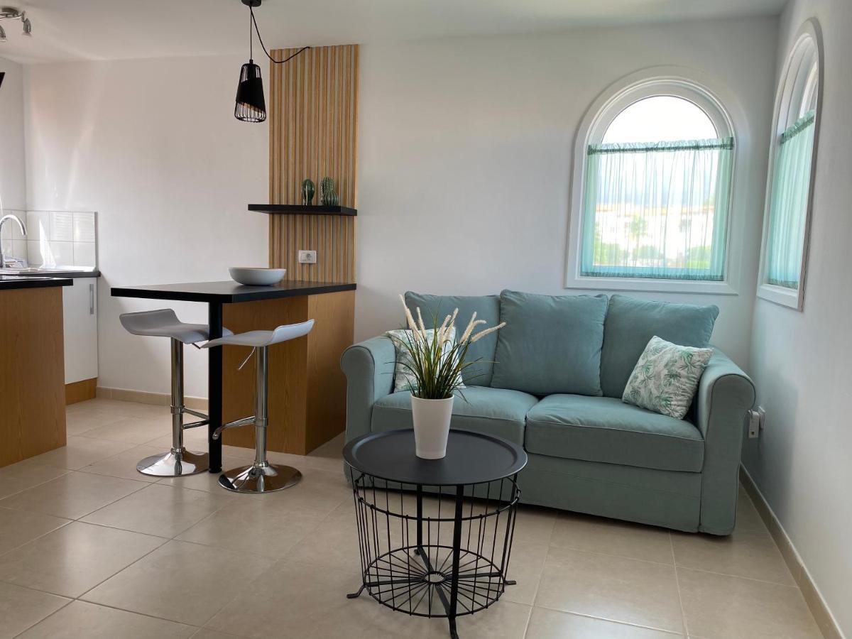 Juangy'S Apartments In Las Adelfas Golf Del Sur San Miguel de Abona Exteriör bild