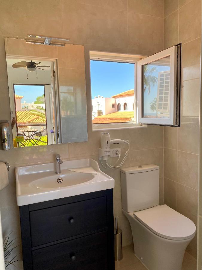 Juangy'S Apartments In Las Adelfas Golf Del Sur San Miguel de Abona Exteriör bild